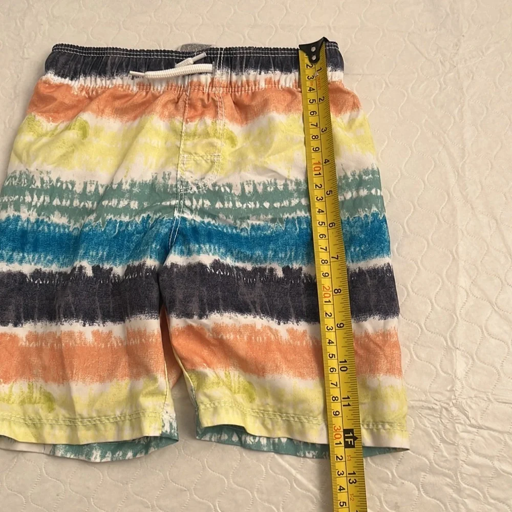 Old Navy abstract multicolor striped lined swim trunks